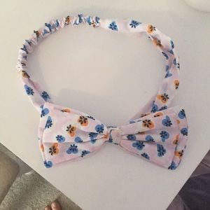 Adjustable girls flowered headband